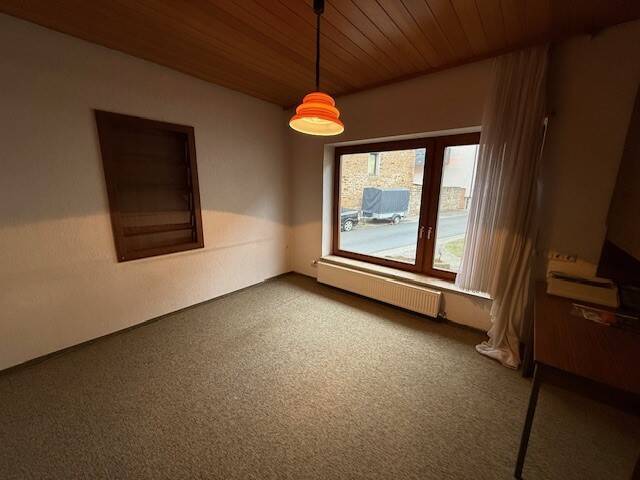 Einfamilienhaus Volkach Eichfeld - 6 Zimmer, 160 m&sup2;, 1.500&euro; | Angebot:26273088