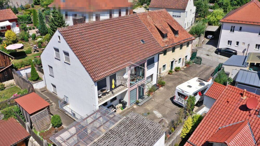 Mehrfamilienhaus, Wohnhaus Greding - 7 Zimmer, 229 m&sup2;, 300.000&euro; | Angebot:26487598