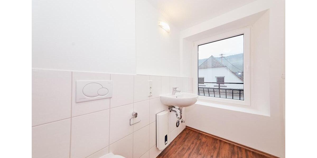 Etagenwohnung Bernkastel-Kues Kues - 2 Zimmer, 65 m&sup2;, 800&euro; | Angebot:25483175