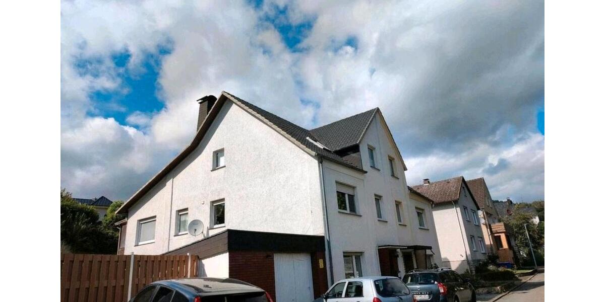 Doppelhaushälfte Beverungen - 7 Zimmer, 140 m&sup2;, 250.000&euro; | Angebot:26883498