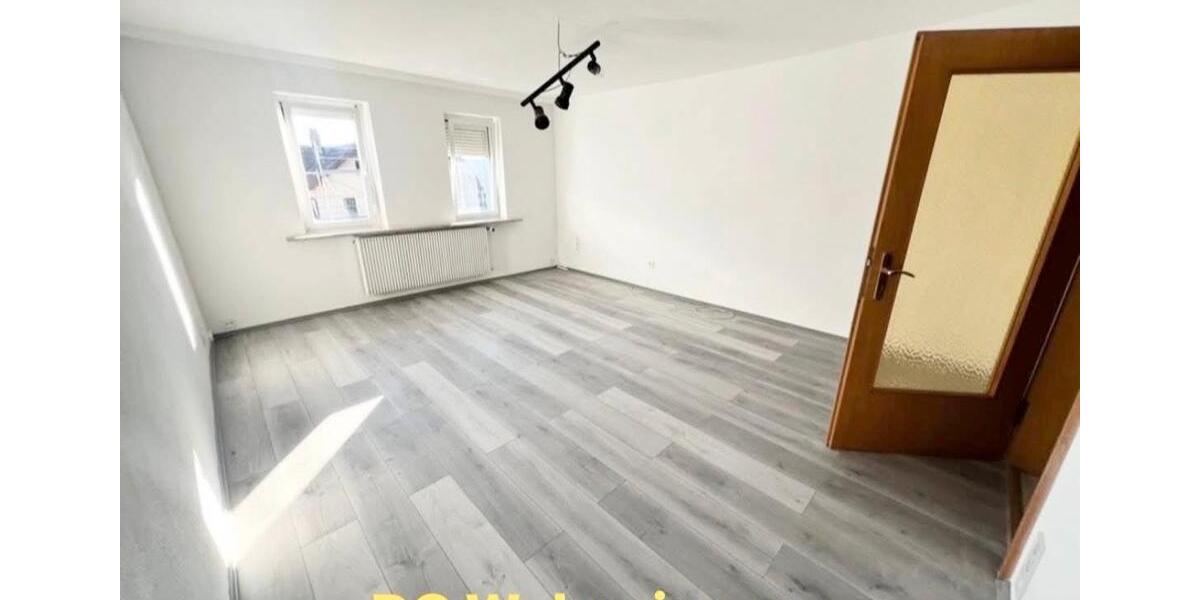 Dachgeschoßwohnung Neustadt bei Coburg - 4.5 Zimmer, 87 m&sup2;, 750&euro; | Angebot:24964782