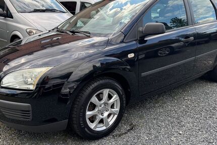 Ford Focus 188.000 km 3.990 &euro; Dresden 01219