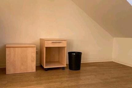 Nur für Studierende! Zimmer 3er- WG Wohnung Studentenwerk 3 zimmer