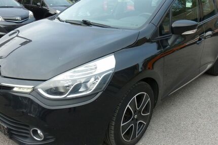Renault Clio 133.000 km 4.950 € Essen 45144
