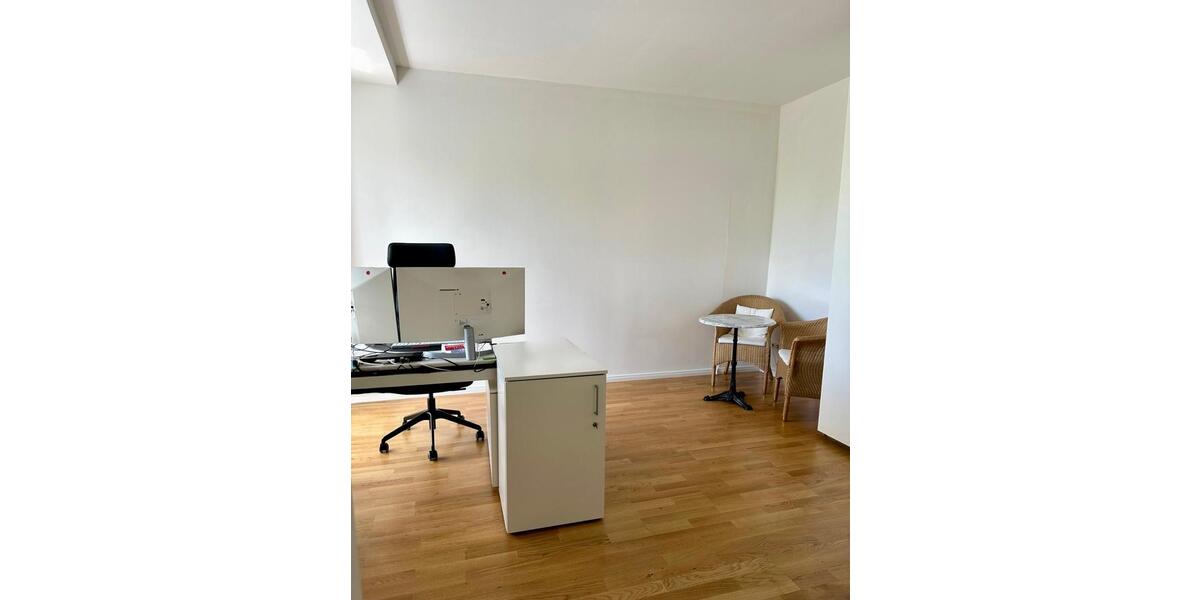 Maisonettenwohnung Augsburg - 5 Zimmer, 240 m&sup2;, 3.000&euro; | Angebot:26447519