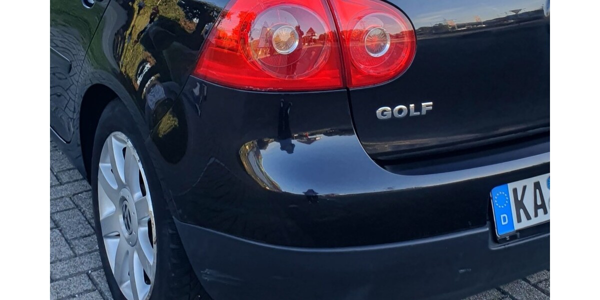 VW Golf V 182.000 km 3.200 € Waldbronn 76337