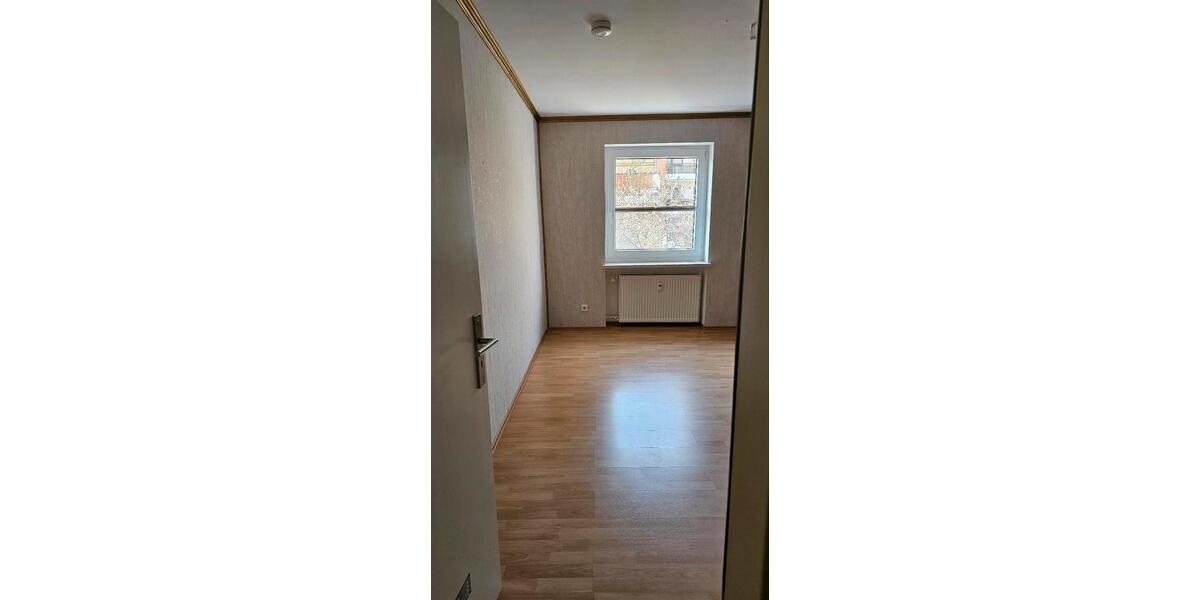 Etagenwohnung Sulzbach am Main - 3.5 Zimmer, 85 m&sup2;, 329.000&euro; | Angebot:25902272