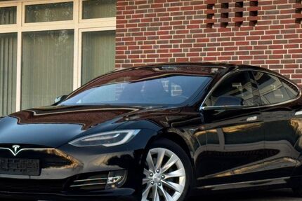Tesla Model S 212.000 km 18.400 &euro; Nortmoor 26845