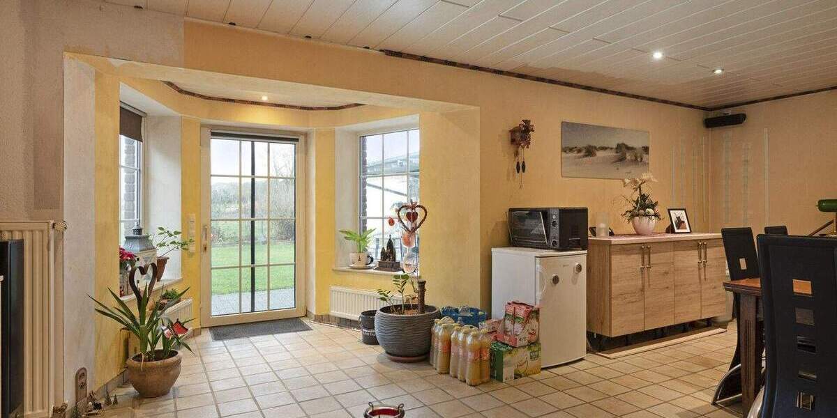 Großzügiges Wohnhaus mit Innenhof, Garten und Ausbaupotenzial in Gangelt- Stahe! 8 zimmer