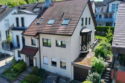 Vermietetes 3-Familienhaus in attraktiver Lage von Weinstadt-Schnait