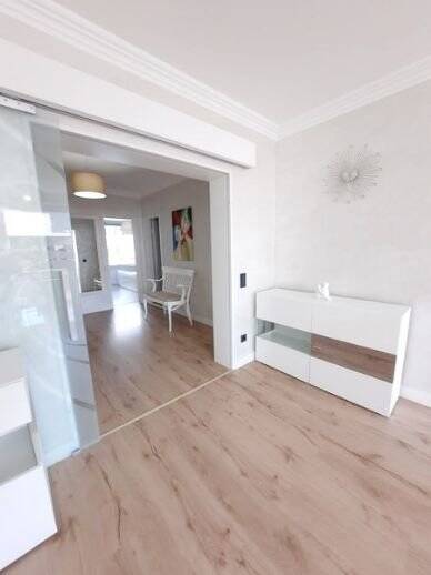 Etagenwohnung Hamburg Wandsbek - 2 Zimmer, 68 m&sup2;, 1.300&euro; | Angebot:26904206