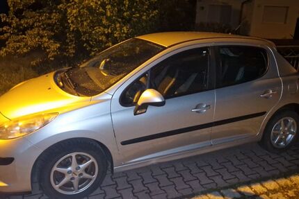 Peugeot 207 109.000 km 2.499 &euro; Lauf 91207