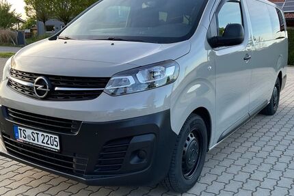 Opel Vivaro 108.000 km 21.990 &euro; Kirchanschöring 83417