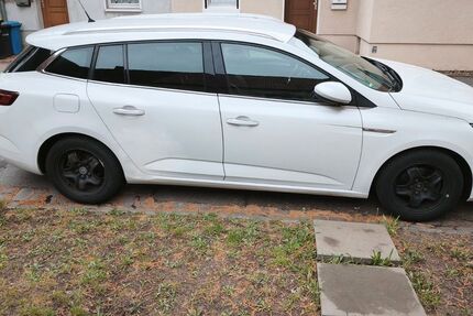 Renault Megane 121.000 km 8.200 &euro; Stendal 39576