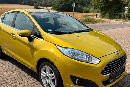 Ford Fiesta 97.500 km 8.200 &euro; Lebach 66822