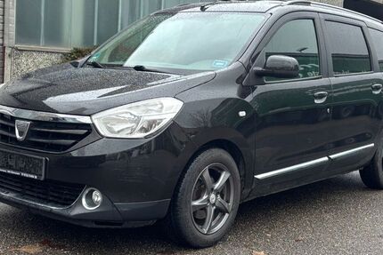 Dacia Lodgy 181.829 km 2.850 &euro; Waiblingen 71334
