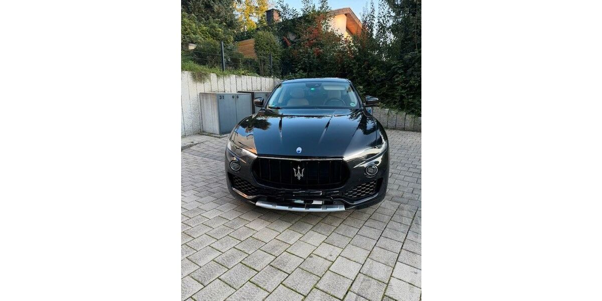 Maserati Levante 105.000 km 34.500 &euro; Steißlingen 78256