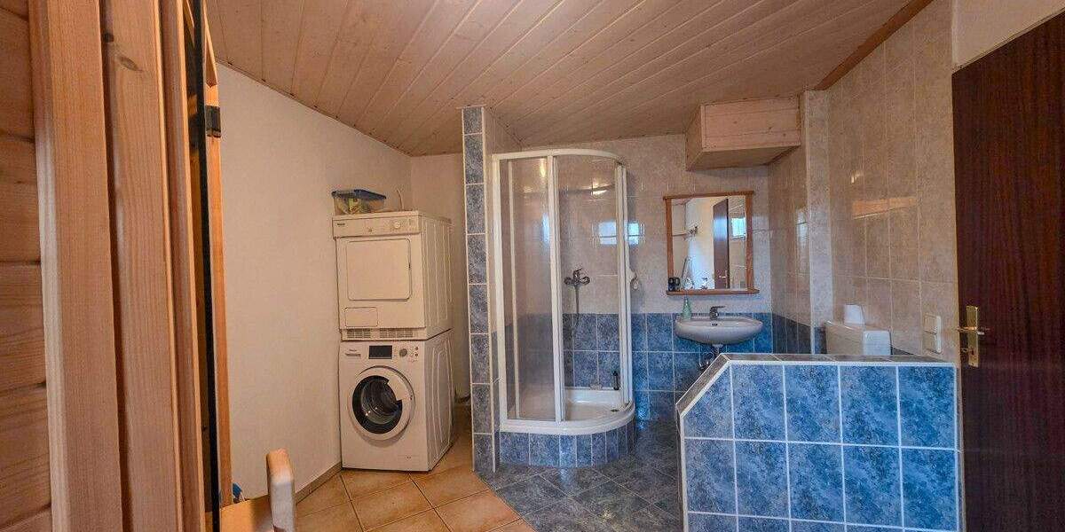 Reihenendhaus Aue-Bad Schlema Schlema - 6 Zimmer, 160 m&sup2;, 270.000&euro; | Angebot:25688337