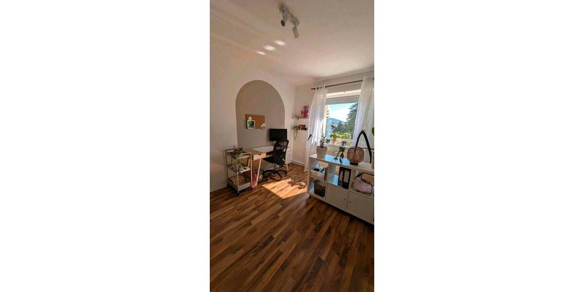 Etagenwohnung Freital - 3 Zimmer, 70 m&sup2;, 720&euro; | Angebot:26340985