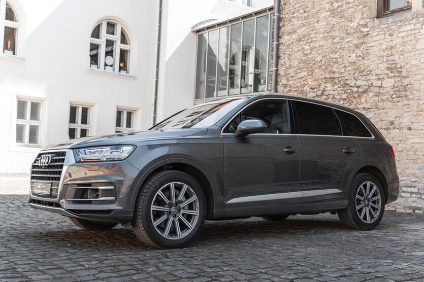 Q7