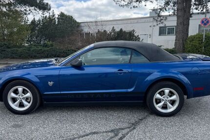Ford Mustang 77.257 km 8.999 &euro; Barsbüttel 22885