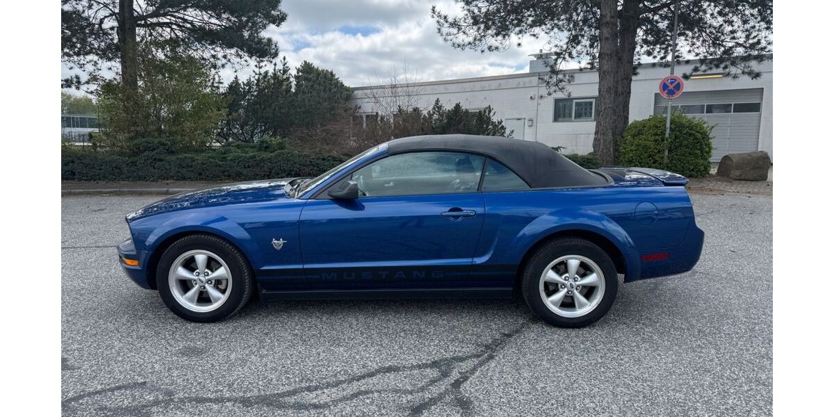 Ford Mustang 77.257 km 8.999 &euro; Barsbüttel 22885