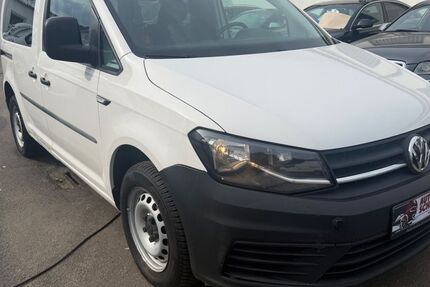 VW Caddy 215.800 km 7.999 &euro; Munster 29633
