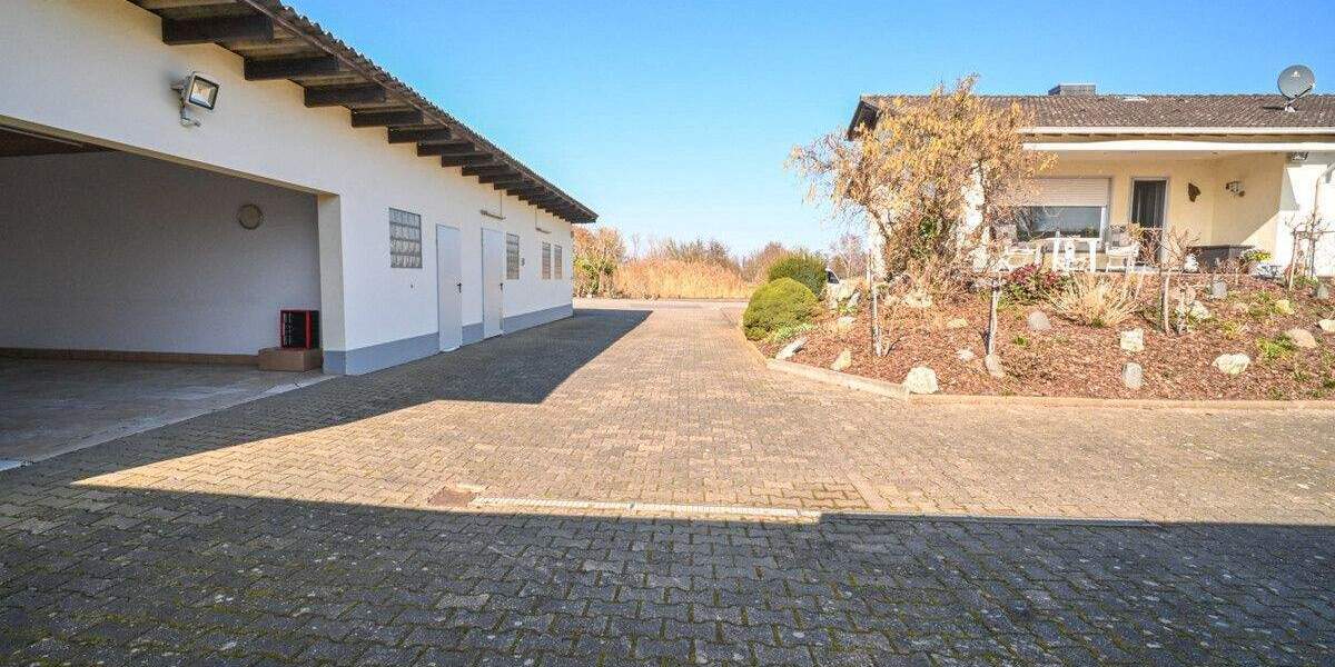 Einfamilienhaus Babenhausen Sickenhofen - 6 Zimmer, 252 m&sup2;, 1.250.000&euro; | Angebot:25390312