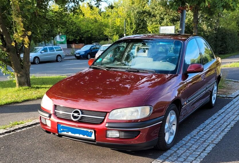 Opel Omega 121.100 km 1.649 € Hettstadt 97265