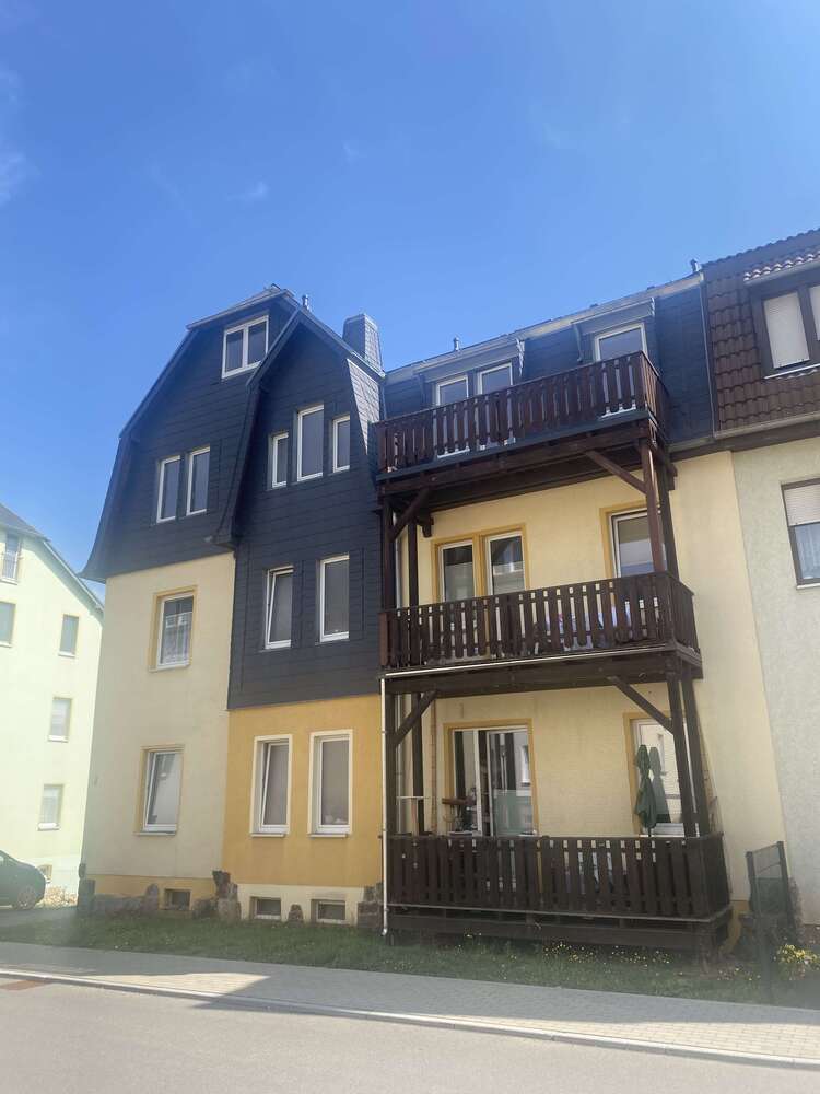 Wohnung zum Mieten in Hohndorf 380 € 66 m²