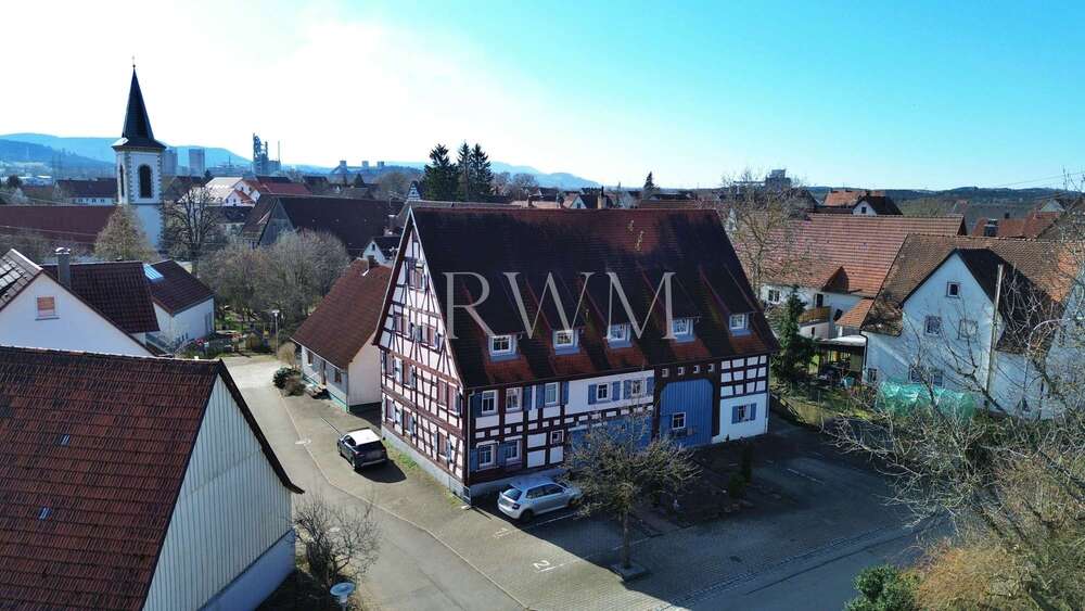 Einfamilienhaus Balingen - 18 Zimmer, 443 m&sup2;, 699.000&euro; | Angebot:26362114