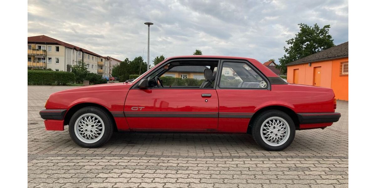 Opel Ascona 136.000 km 5.500 &euro; Zehdenick 16792