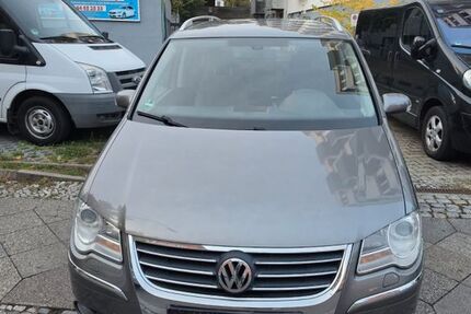 VW Touran 168.000 km 3.770 &euro; Berlin 12105