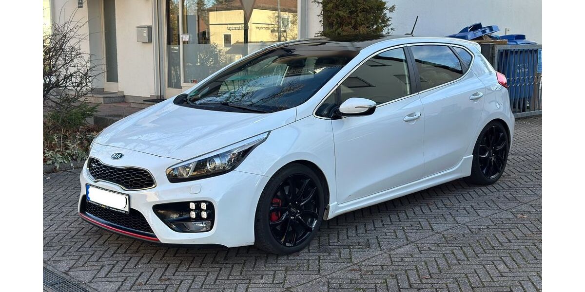 Kia ceed / Ceed 107.374 km 9.750 &euro; München 81827