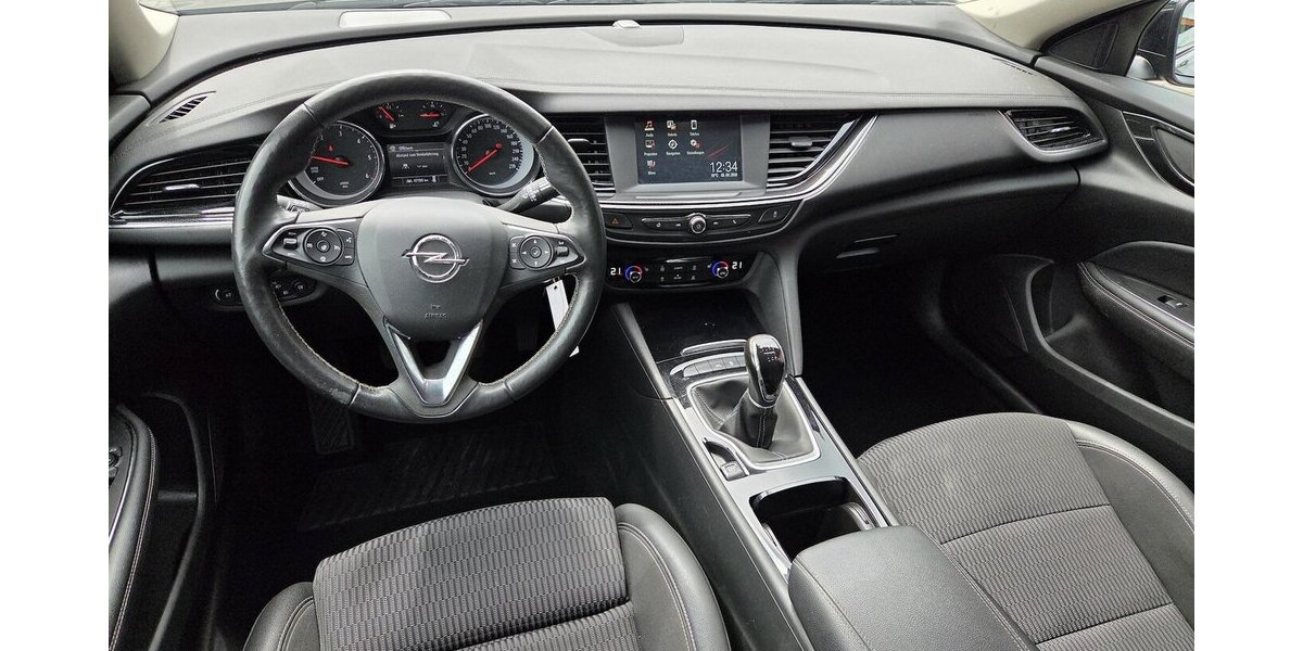 Opel Insignia Sports Tourer Elegance 47.149 km 14.600 &euro; Wilsdruff 01723