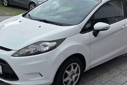 Ford Fiesta 76.000 km 4.500 &euro; Wiesbaden 65199