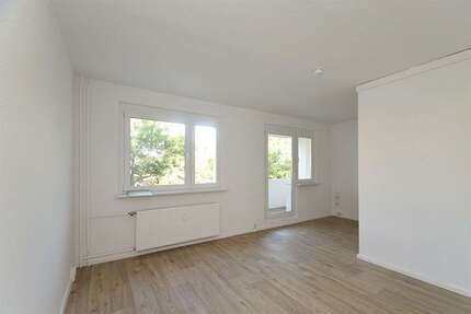 Wohnung Halle (Saale) Heide-Nord/Blumenau - 1 Zimmer, 31 m&sup2;, 236&euro; | Angebot:26690236