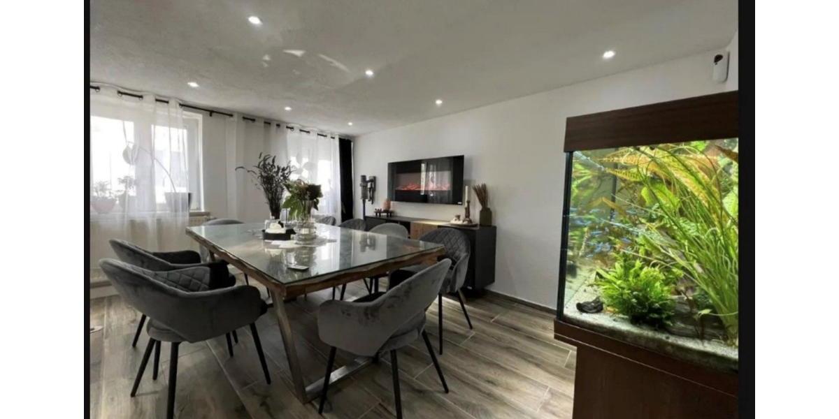 Doppelhaushälfte Weißenhorn - 8 Zimmer, 224 m&sup2;, 1.700&euro; | Angebot:25498251