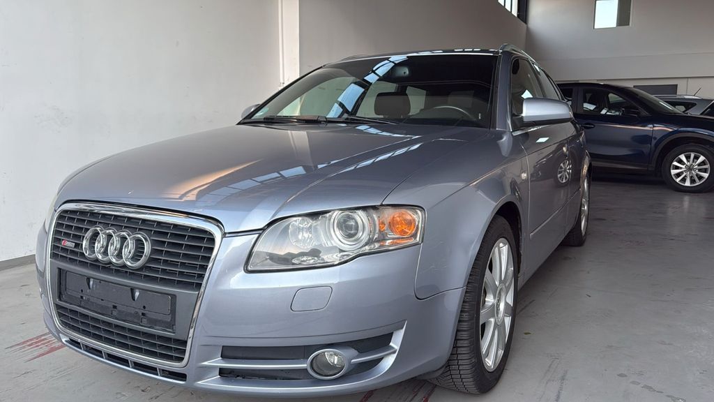 Audi A4 214.000 km 4.750 &euro; Wiesbaden 55246