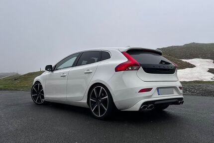 Volvo V40 149.000 km 21.499 € Büttelborn 64572