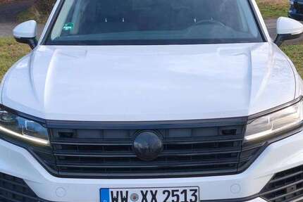 VW Touareg 106.600 km 30.000 &euro; Höchstenbach 57629
