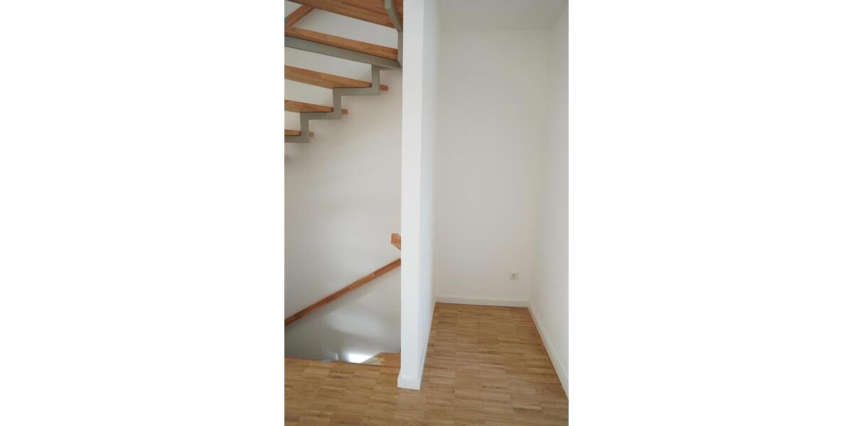 Reihenhaus Pforzheim Eutingen - 5 Zimmer, 132 m&sup2;, 1.499&euro; | Angebot:24747498