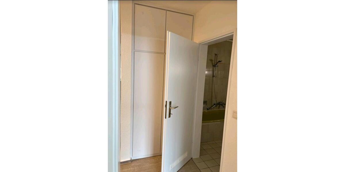 Hochparterre Neumünster - 2 Zimmer, 58 m&sup2;, 400&euro; | Angebot:25547320