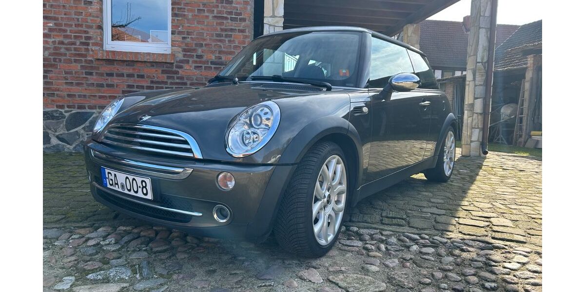 Mini Cooper 117.985 km 7.890 &euro; Gardelegen 39638