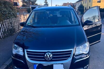 VW Touran 260.000 km 2.100 &euro; Wendelstein 90530
