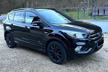 Ford Kuga 92.000 km 16.490 &euro; Laaber 93164