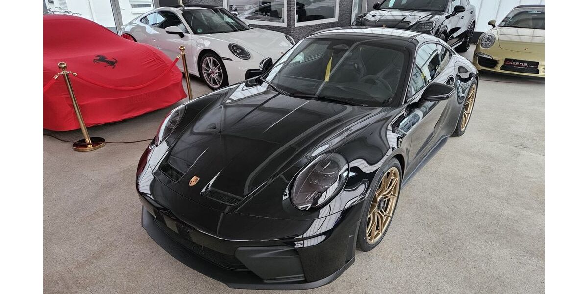 Porsche 992 1.800 km 234.500 &euro; Frankfurt am Main 60323