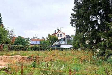 Großzügiges Baugrundstück in ruhiger, durchgrünter Wohnlage zimmer