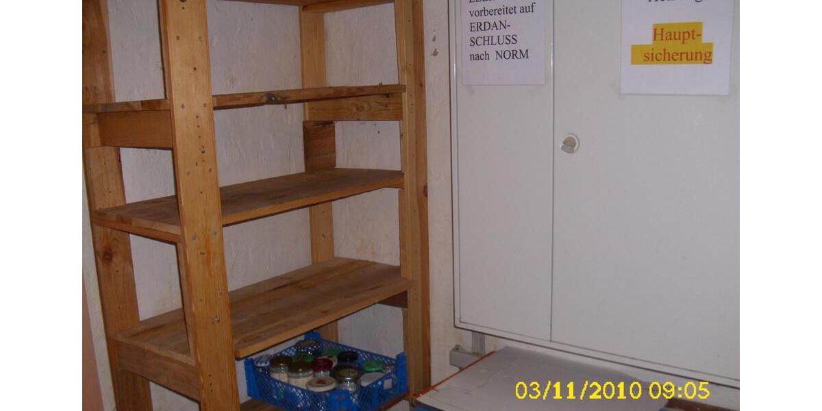 Einfamilienhaus Sonneberg - 9 Zimmer, 210 m&sup2;, 125.000&euro; | Angebot:26213170