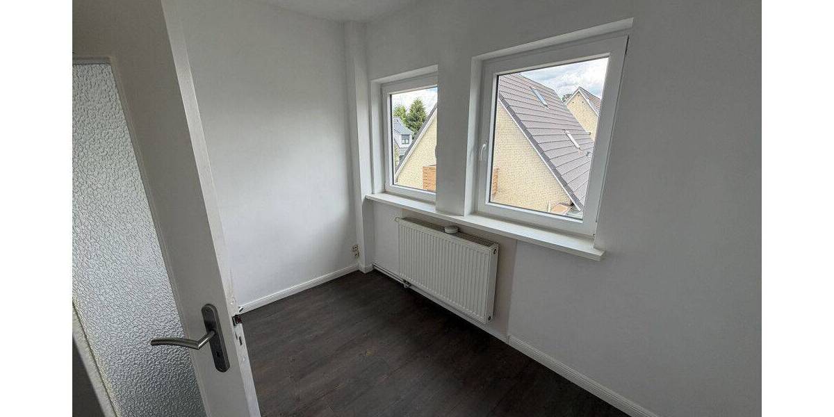 Reihenmittelhaus Elmshorn Hainholz - 4 Zimmer, 95 m&sup2;, 359.000&euro; | Angebot:26929810